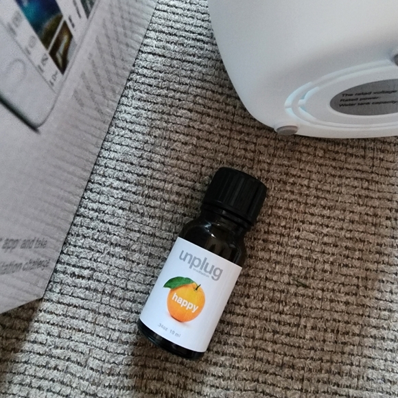 Essential Oil Diffuser Set - Picture 9 of 12